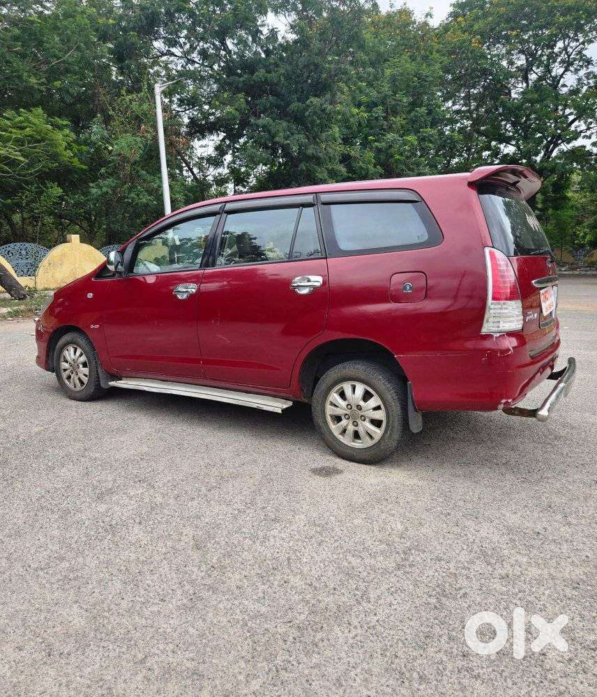 Toyota Innova 2.5 G (diesel) 8 Seater, 2009, Diesel