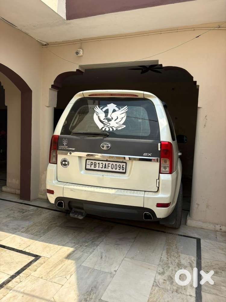 Tata Safari Storme 2014 Diesel Well Maintained