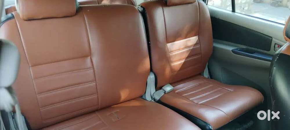 Toyota Innova 2012