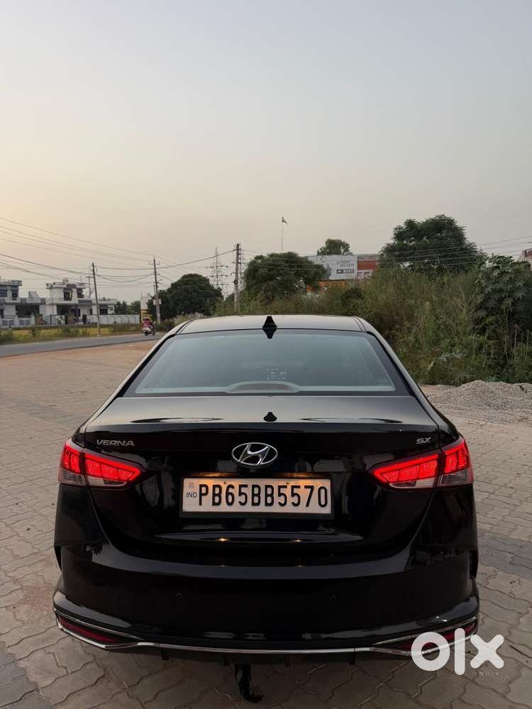 Hyundai Verna 1.5 Sx Diesel Mt, 2022, Diesel