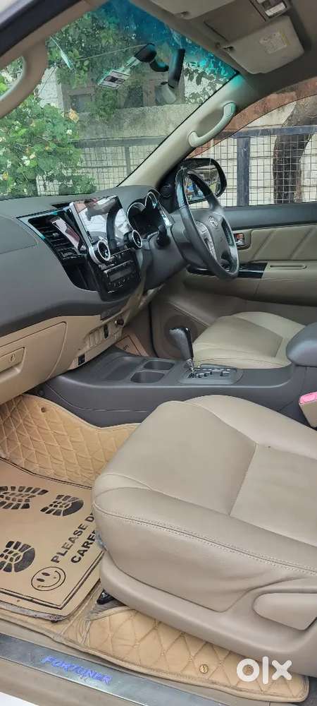 Toyota Fortuner(2013)