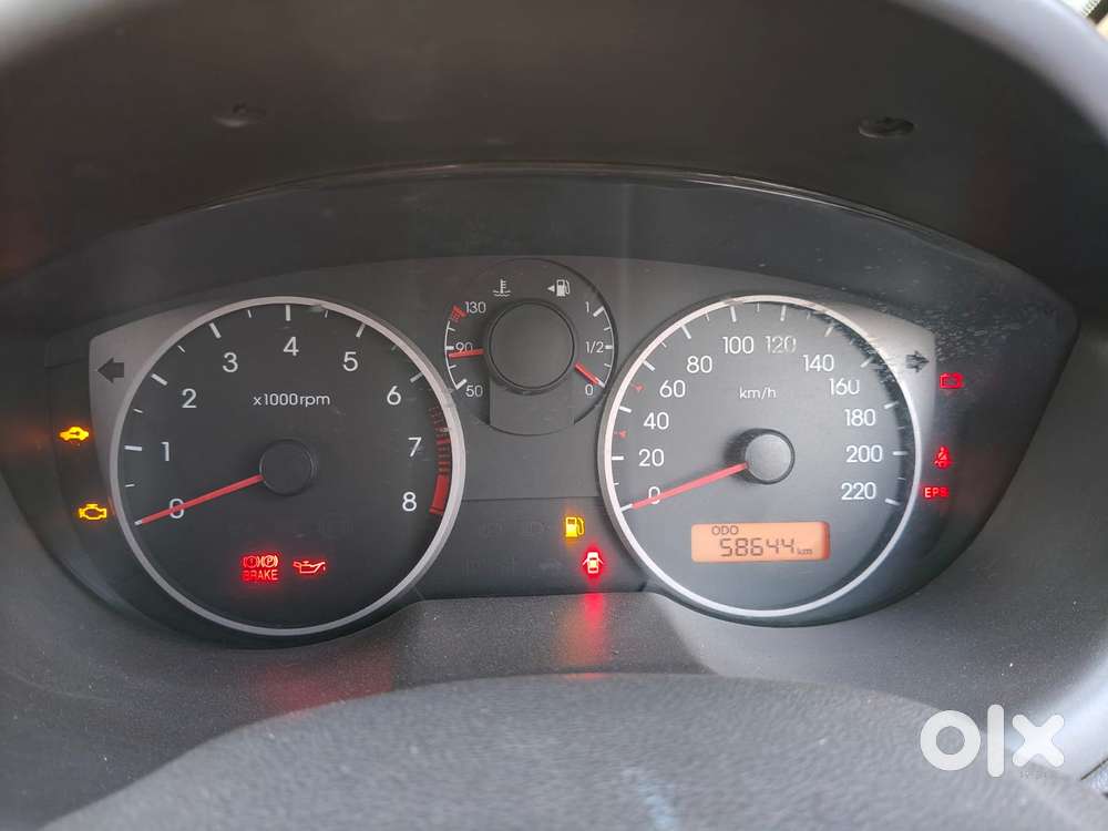 Hyundai I20 2009-2011 Asta, 2010, Petrol