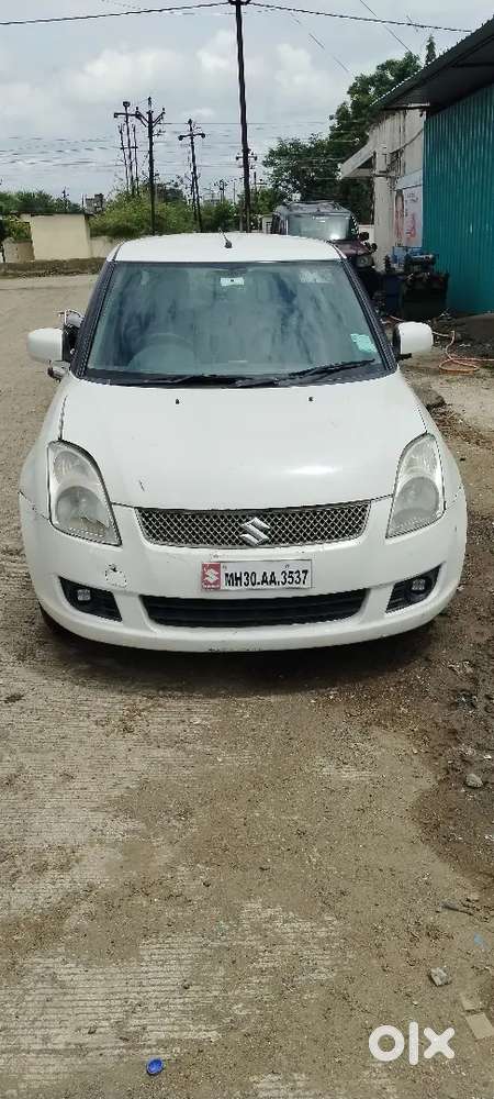 Maruti Suzuki Swift Dzire 2011