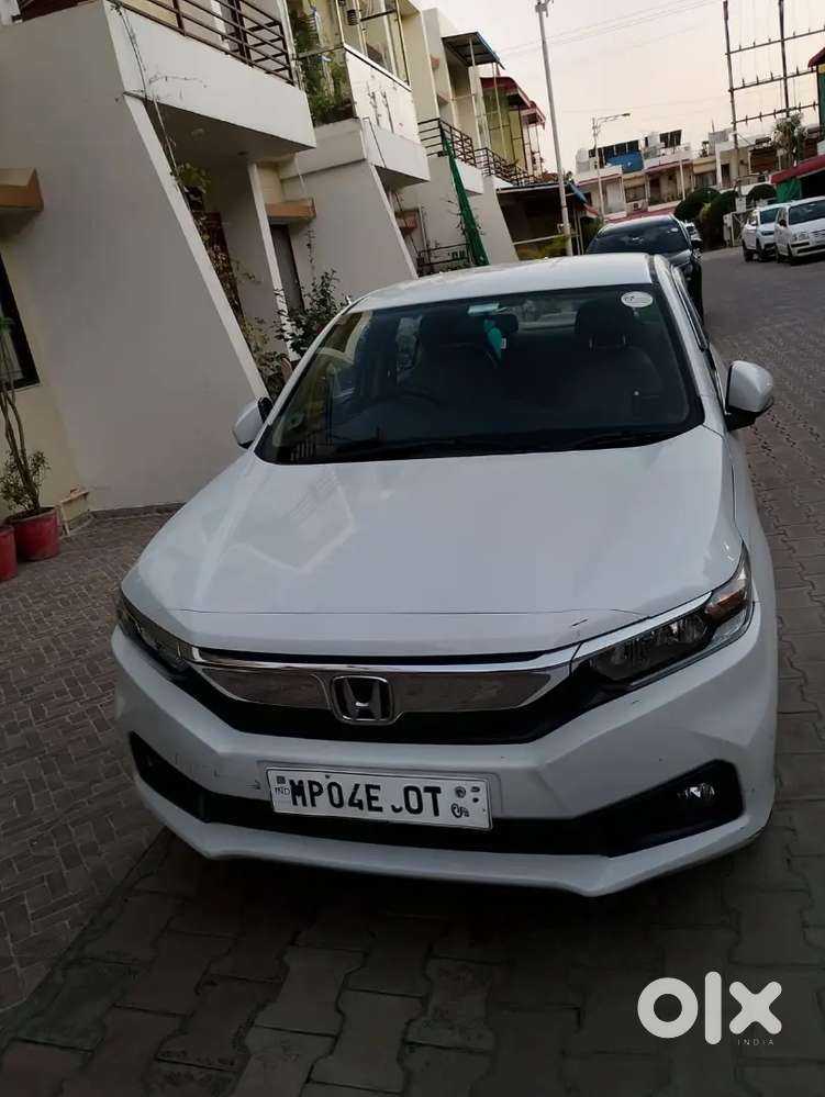 Honda Amaze V Mt Petrol