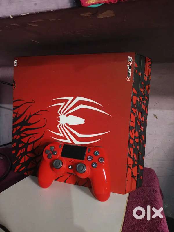PS4 PRO 1TB WITH 2 Games