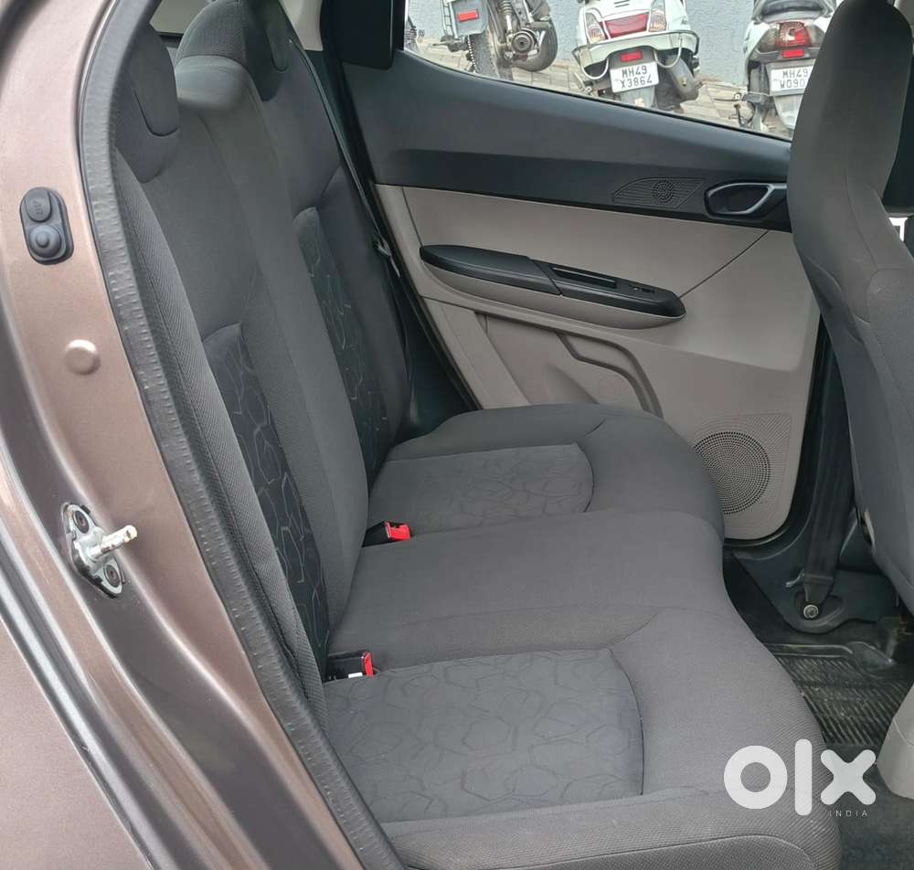 Tata Tiago 1.2 Revotron Xta, 2017, Petrol