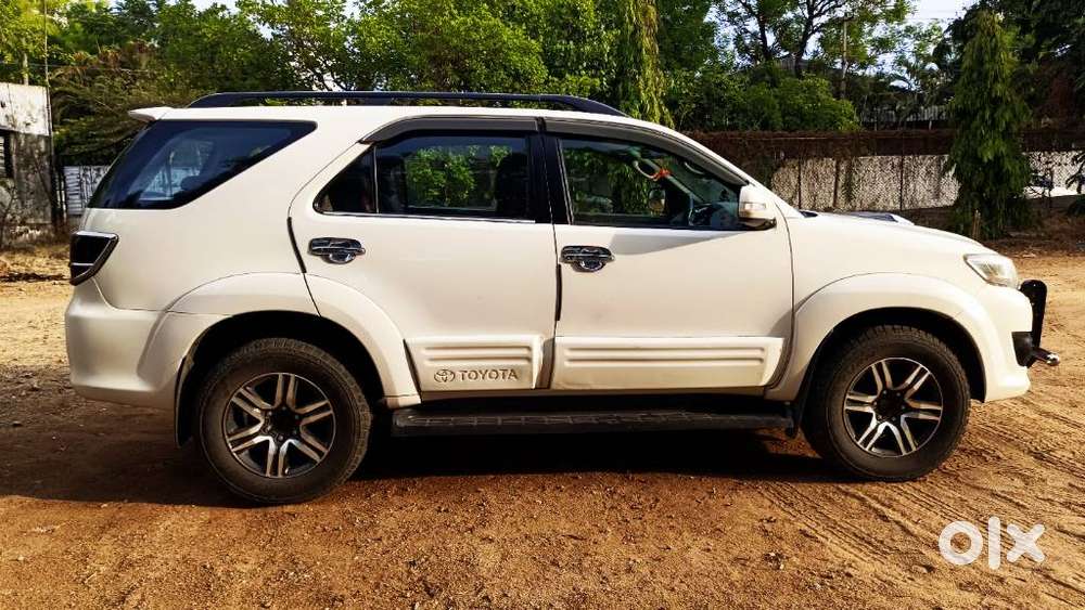 Toyota Fortuner, 2013