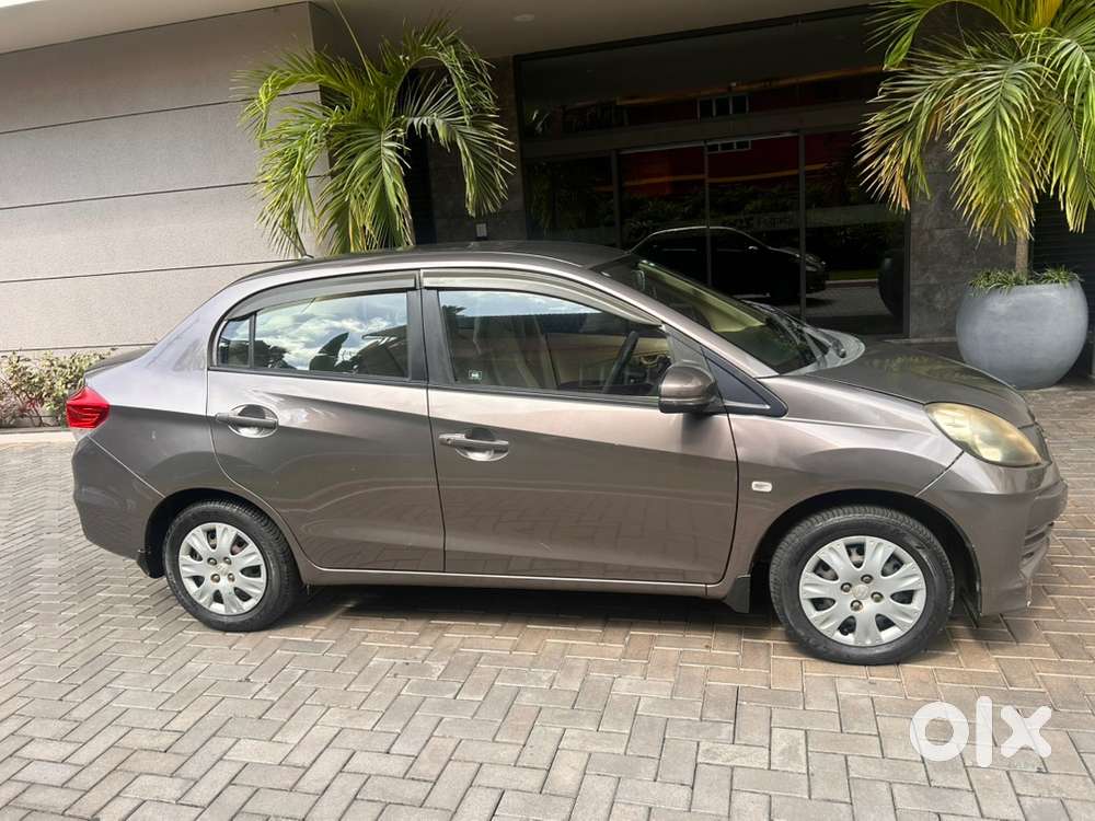 Honda Amaze 2015 Petrol Good Condition.