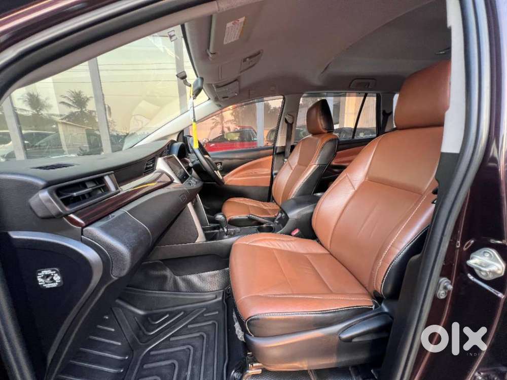 Toyota Innova Crysta 2.8 Gx At 8 Seater, 2017, Diesel