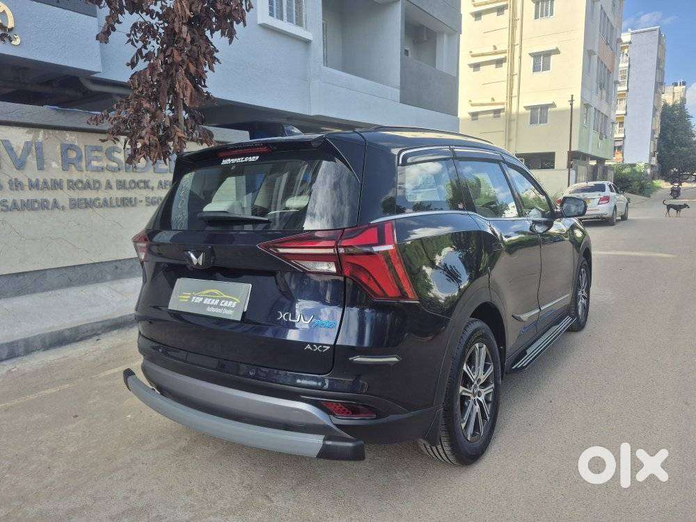 Mahindra Xuv700 2.0 Ax 7 Petrol Mt Str, 2024, Petrol