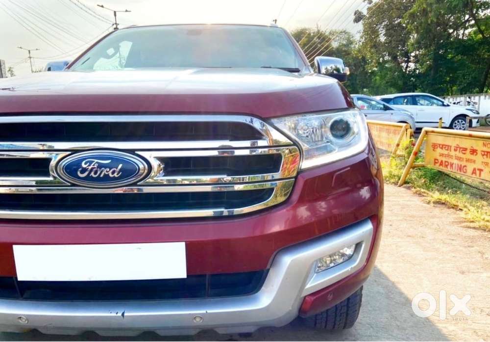 2016 Ford Endeavour 3.2 Titanium Plus 4x4 At | 1st Owner | New Tyres