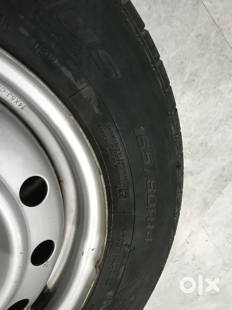 Mast Condition 95% Mall  65/80/14