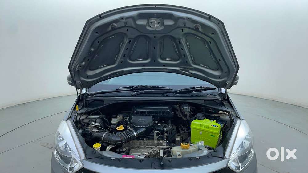 Tata Tiago Xza, 2018, Petrol