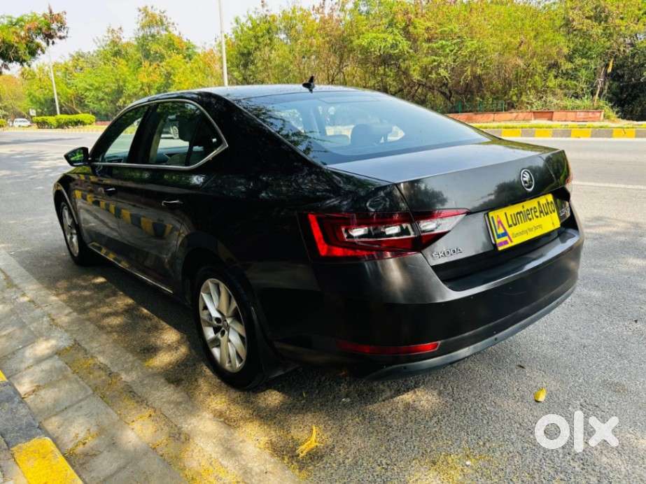 Skoda Superb 2.0 L&k Tsi At, 2019, Petrol