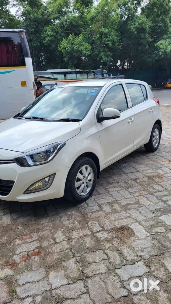 Hyundai I20 Sportz 1.2 Vtvt, 2014, Petrol