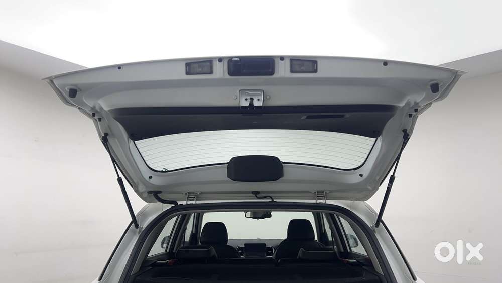 Hyundai Venue 1.0 Sx (o) Turbo Dct, 2023, Petrol