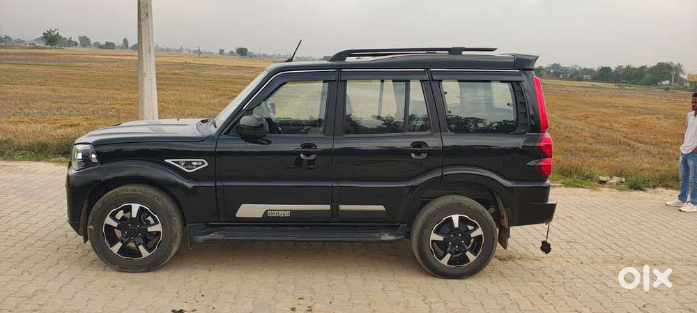 Mahindra Scorpio Classic 2.2 S 11 Mt 7 Cc, 2025, Diesel