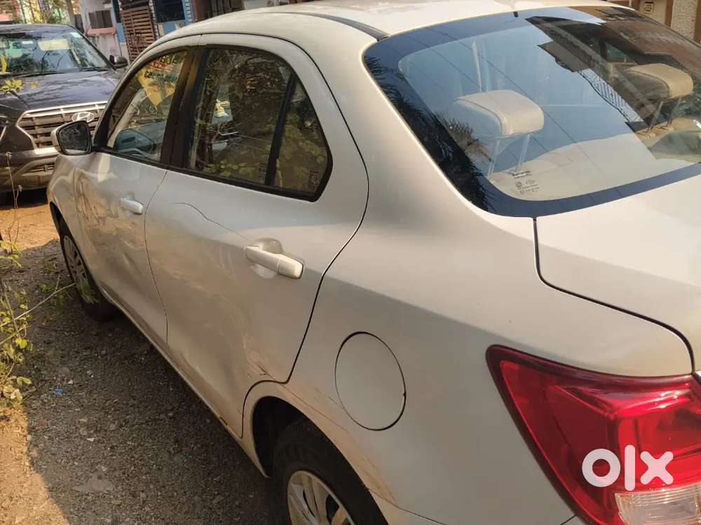 Mast Condition Me Gadi Bechna Hai