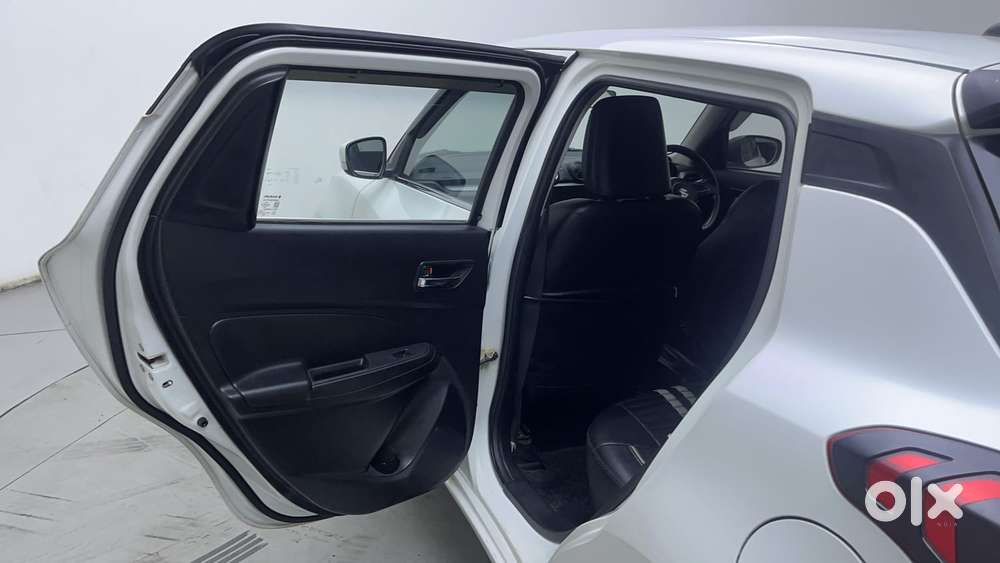 Maruti Suzuki Swift 1.3 Zxi, 2021, Petrol