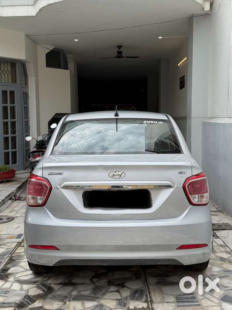 Hyundai Xcent Top Model Petrol 2014 Mint Condition