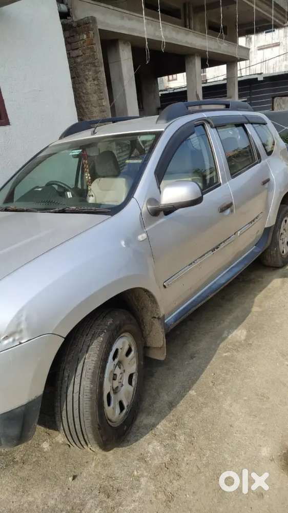 Renault Duster 2015 Petrol Well Maintained