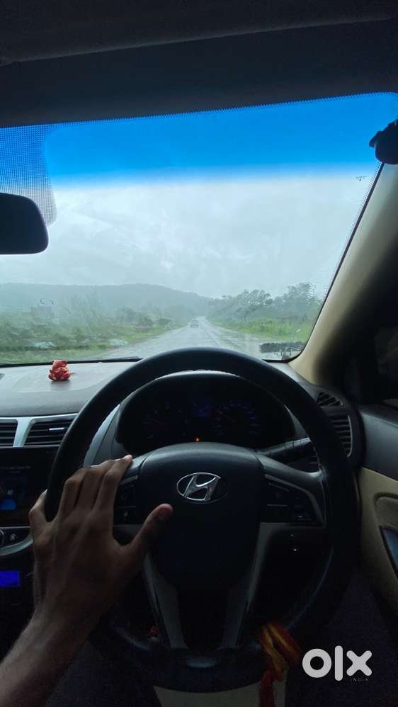 Hyundai Verna Crdi 2012