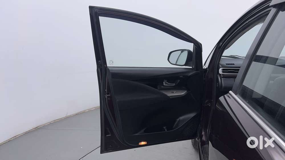 Toyota Innova Crysta [2020-ongoing] 2.4 Zx 7 Str, 2016, Diesel