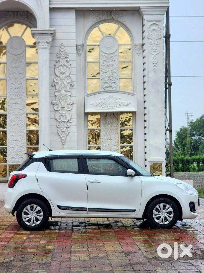 Maruti Suzuki Swift Amt Vxi, 2020, Petrol