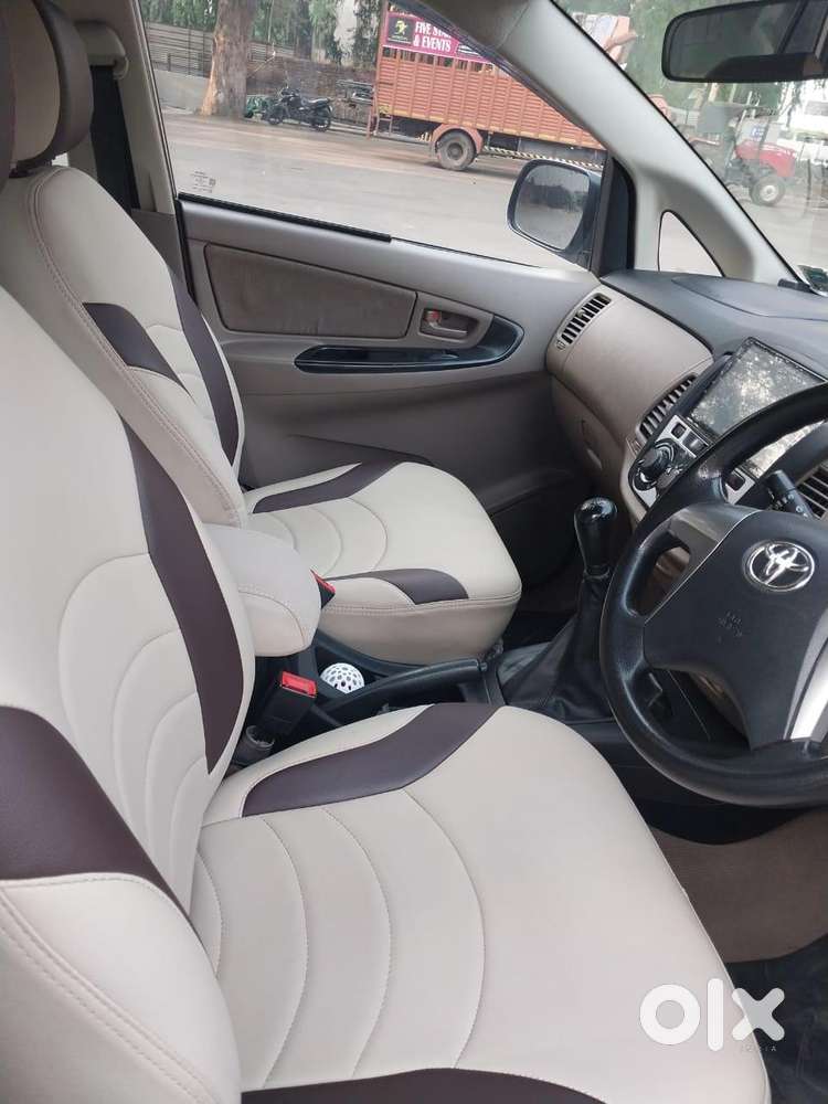 Toyota Innova [2013-2016] 2.5 G4 8 Str, 2016, Diesel