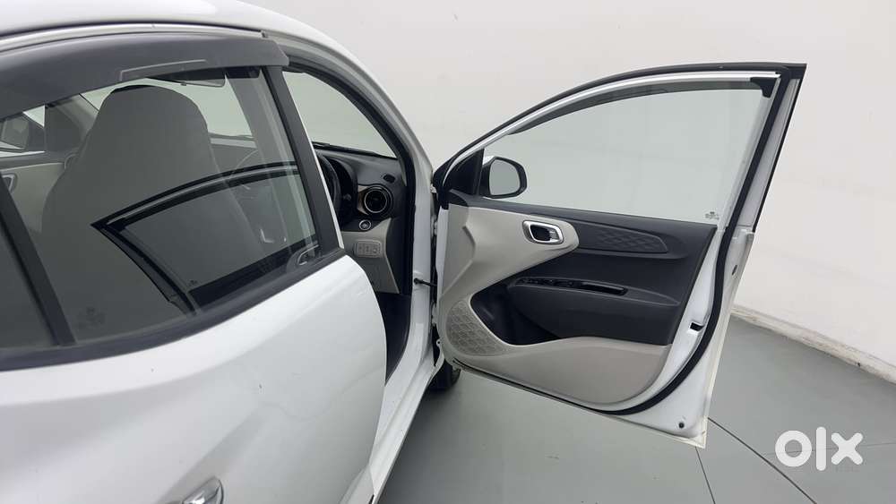 Hyundai Aura 1.2 Sx Cng, 2023, Cng & Hybrids