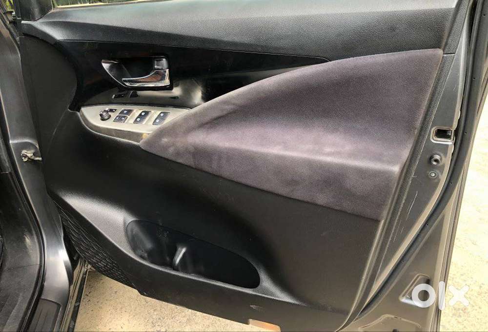 Toyota Innova Crysta 2.4 Vx Mt, 2019, Diesel