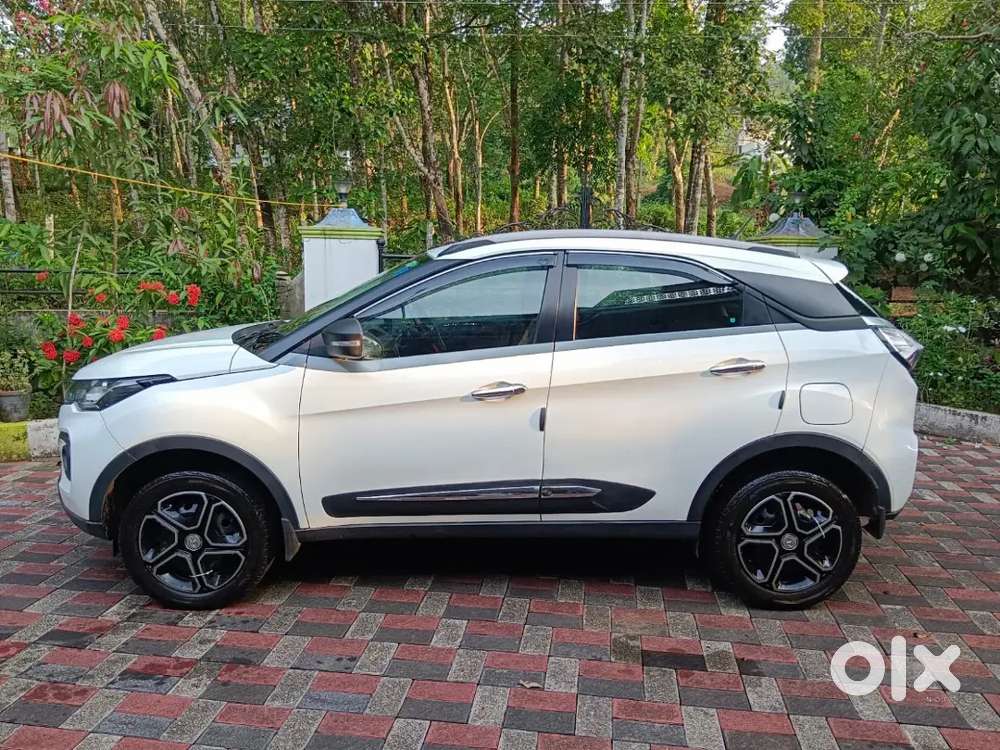 Tata Nexon Revotron 2020 First Owner.please Excuse Brokers And Dealers