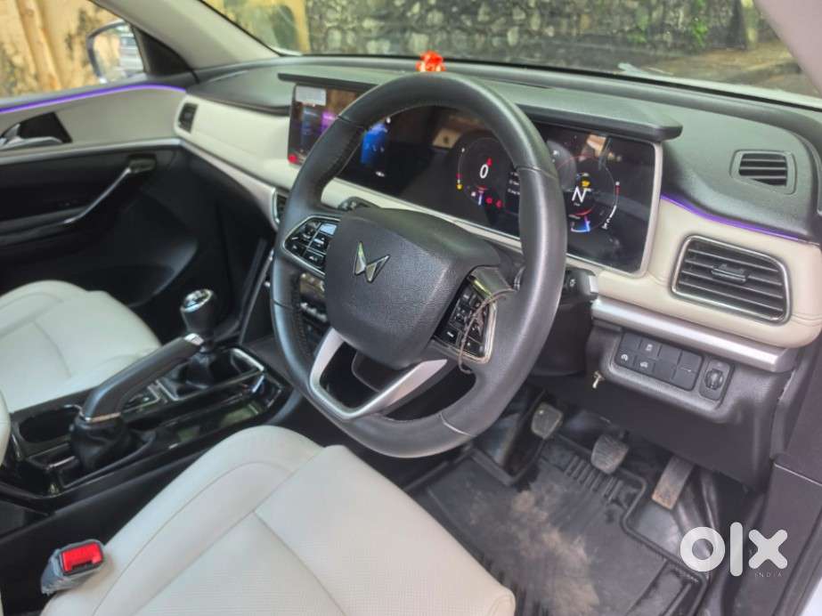 Mahindra Xuv700 2.2 Ax 7 Diesel Mt Str, 2025, Diesel