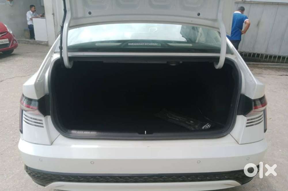 Hyundai New Verna, 2025, Petrol
