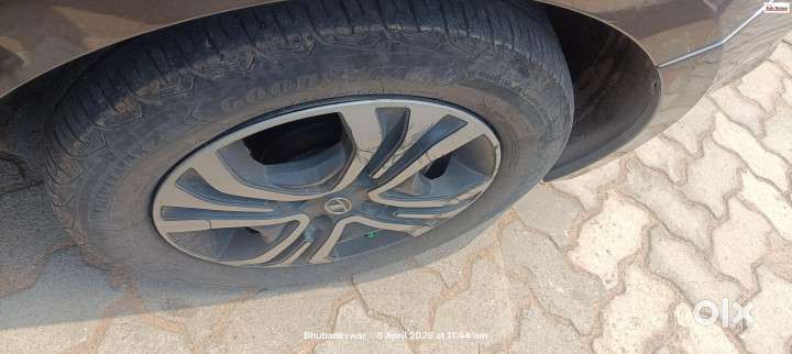 Tata Tiago 1.2 Revotron Xt (o), 2022, Petrol