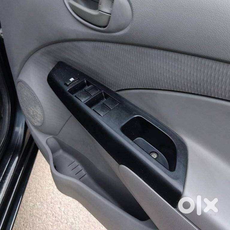 Toyota Etios 2010-2012 G, 2011, Petrol