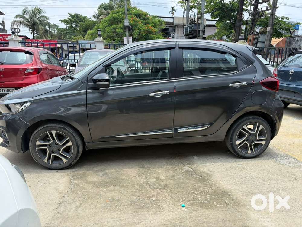 Tata Tiago Petrol 2022 Year