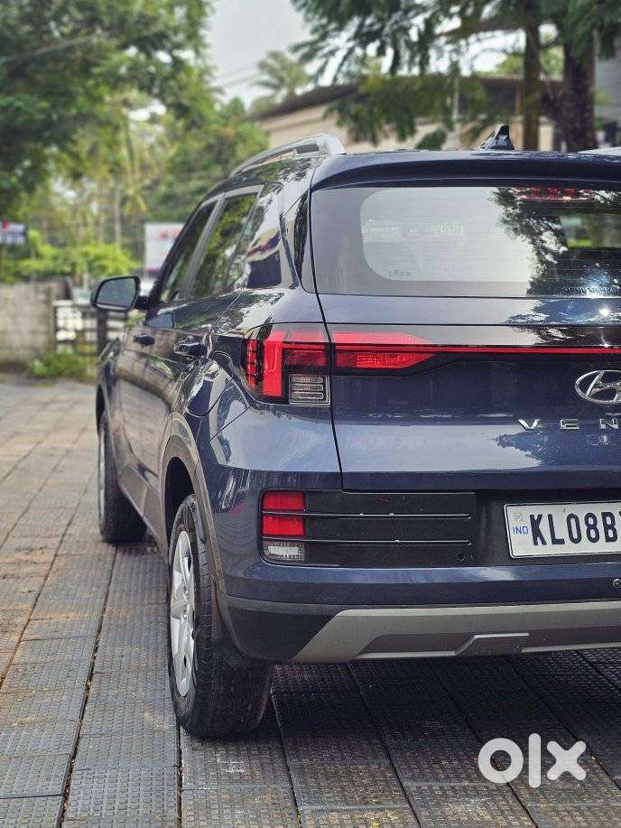 Hyundai Venue S 1.2 Petrol, 2022, Petrol