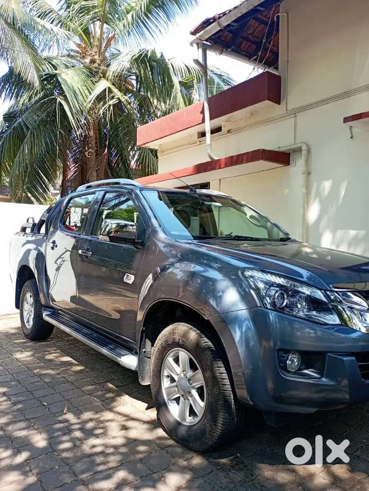 Isuzu V-cross 2018 Manual