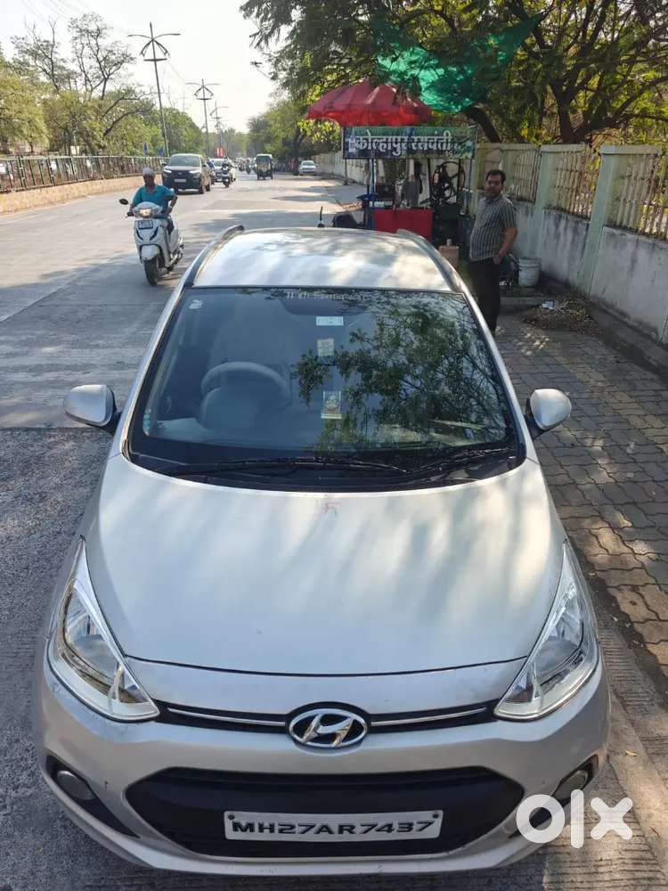 Hyundai Grand I10 Sportz 2013 Petrol