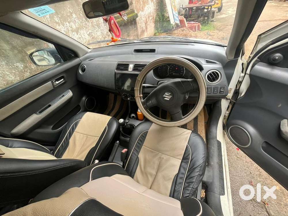 Maruti Suzuki Swift Dzire 2010 Petrol Well Maintained
