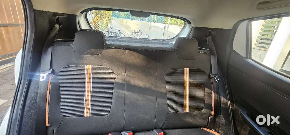 For Sale: Renault Kwid Climber Amt Dual Tone –  Top Variant