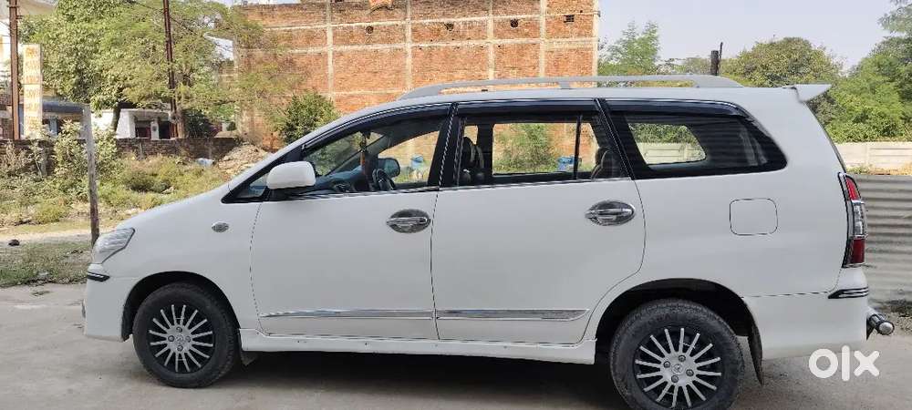 Toyota Innova 2.5 Diesel 2014