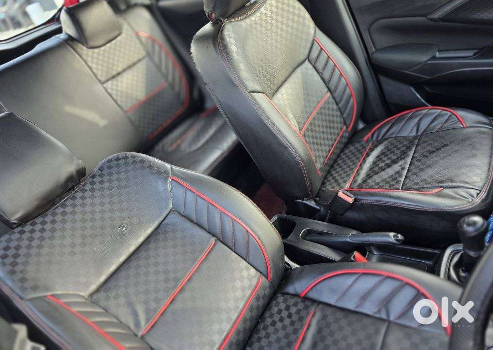Maruti Suzuki Swift 1.2 Lxi (o), 2025, Petrol