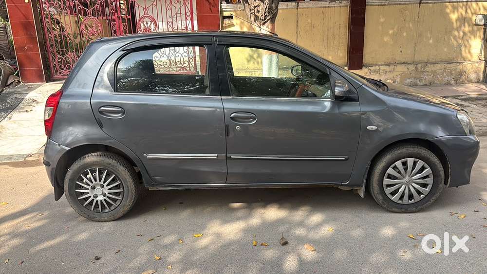 Toyota Etios Liva 2013