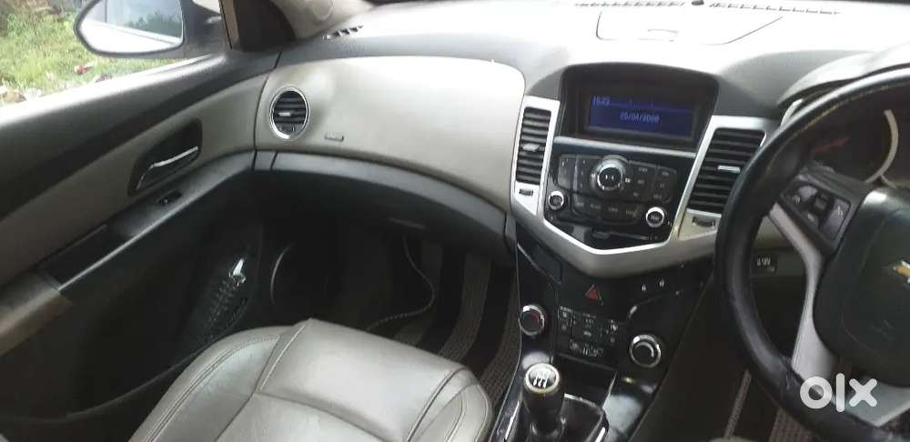 Chevrolet Cruze 2011 Diesel 70000 Km Driven