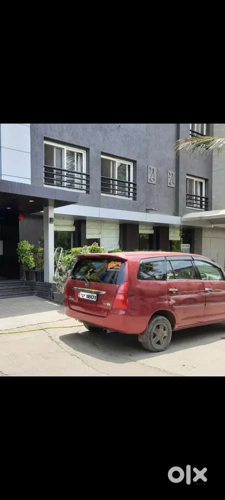 Toyota Innova V Top End Model Well Maintained