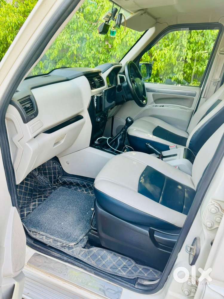 Mahindra Scorpio Classic 2021 Diesel Manual 54000 Km