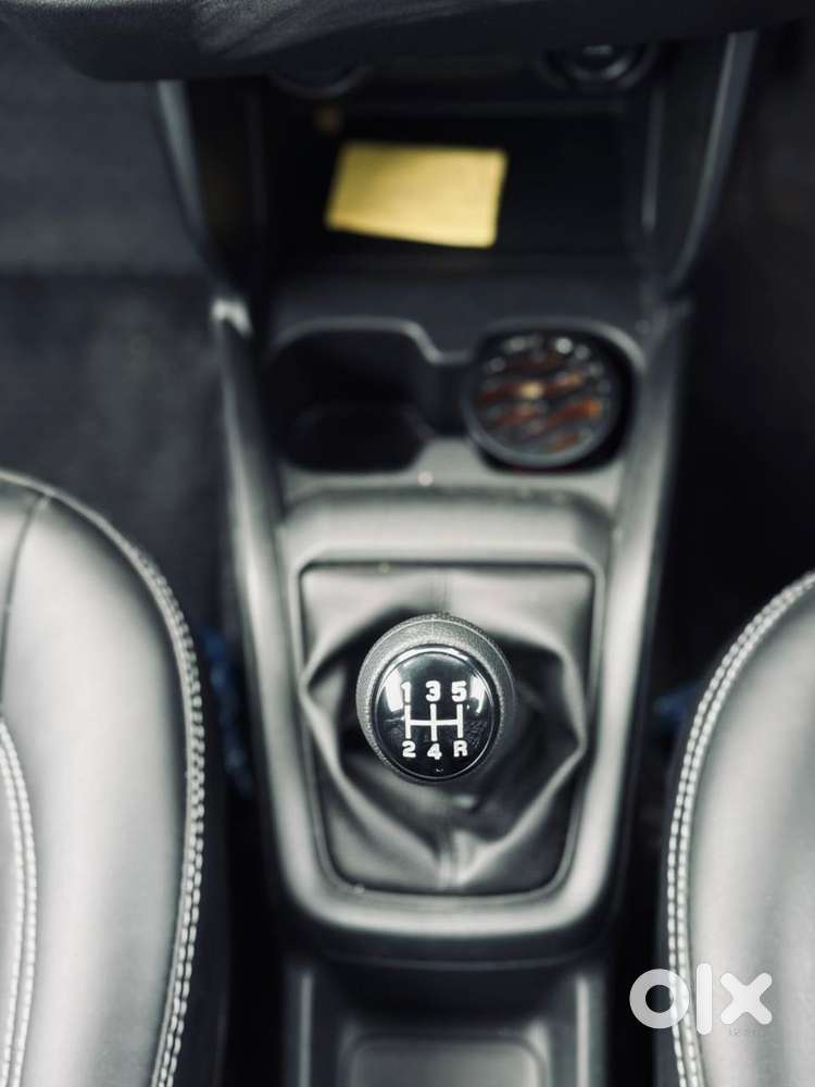 Maruti Suzuki New-gen Swift Vxi, 2026, Petrol