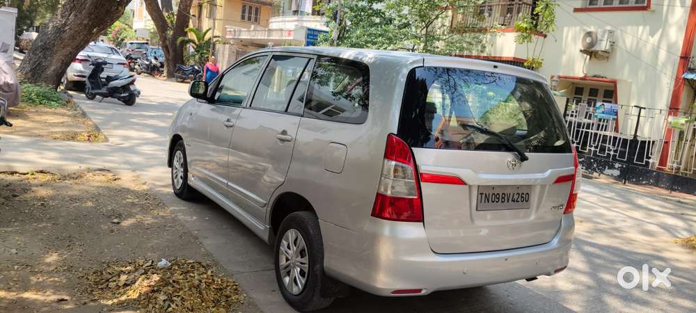 Toyota Innova 2.5 G (diesel) 8 Seater Bs Iv, 2014, Diesel